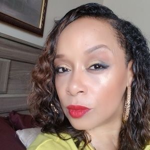 Meet your Posher, Charnice